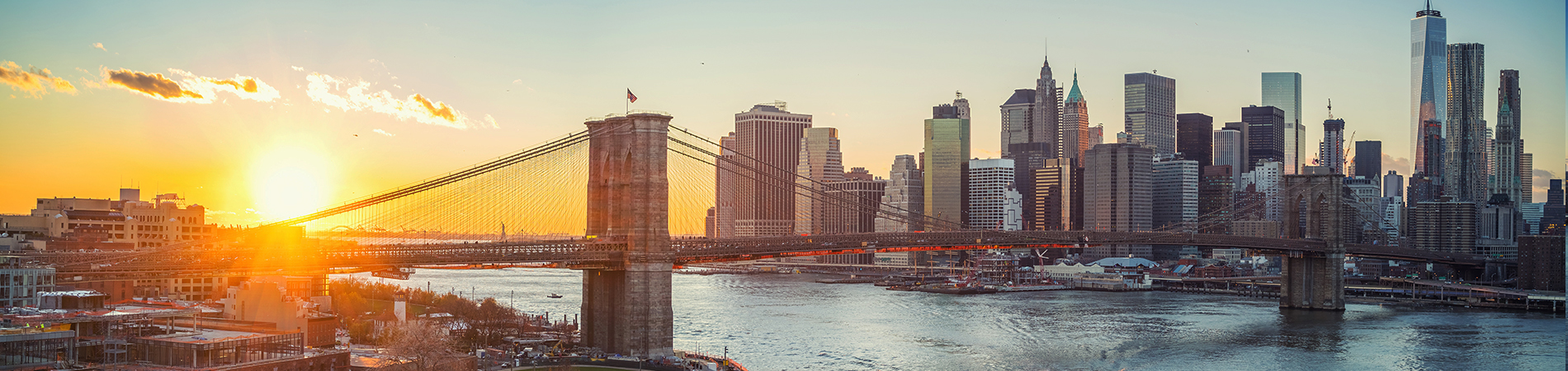 Puente de Brooklyn y Manhattan al atardecer, ciudad de Nueva York